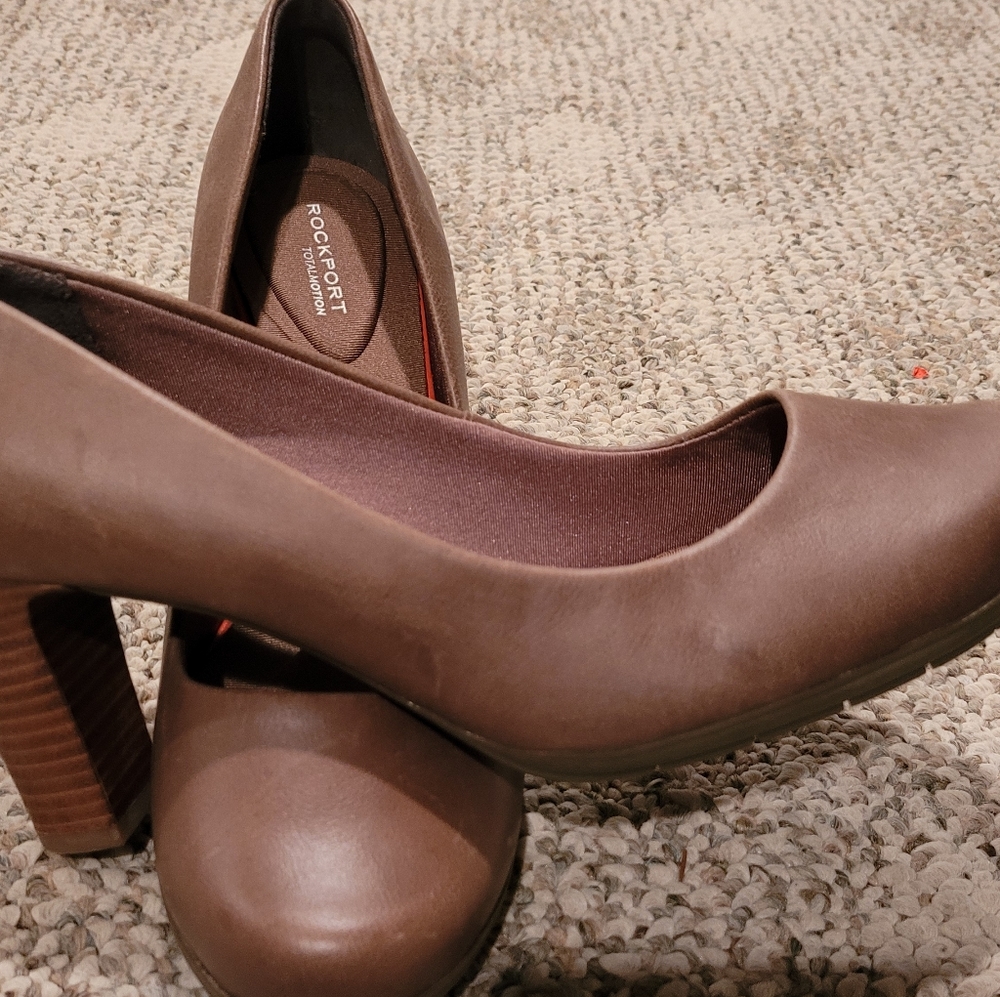 Rockport Total motion block heels